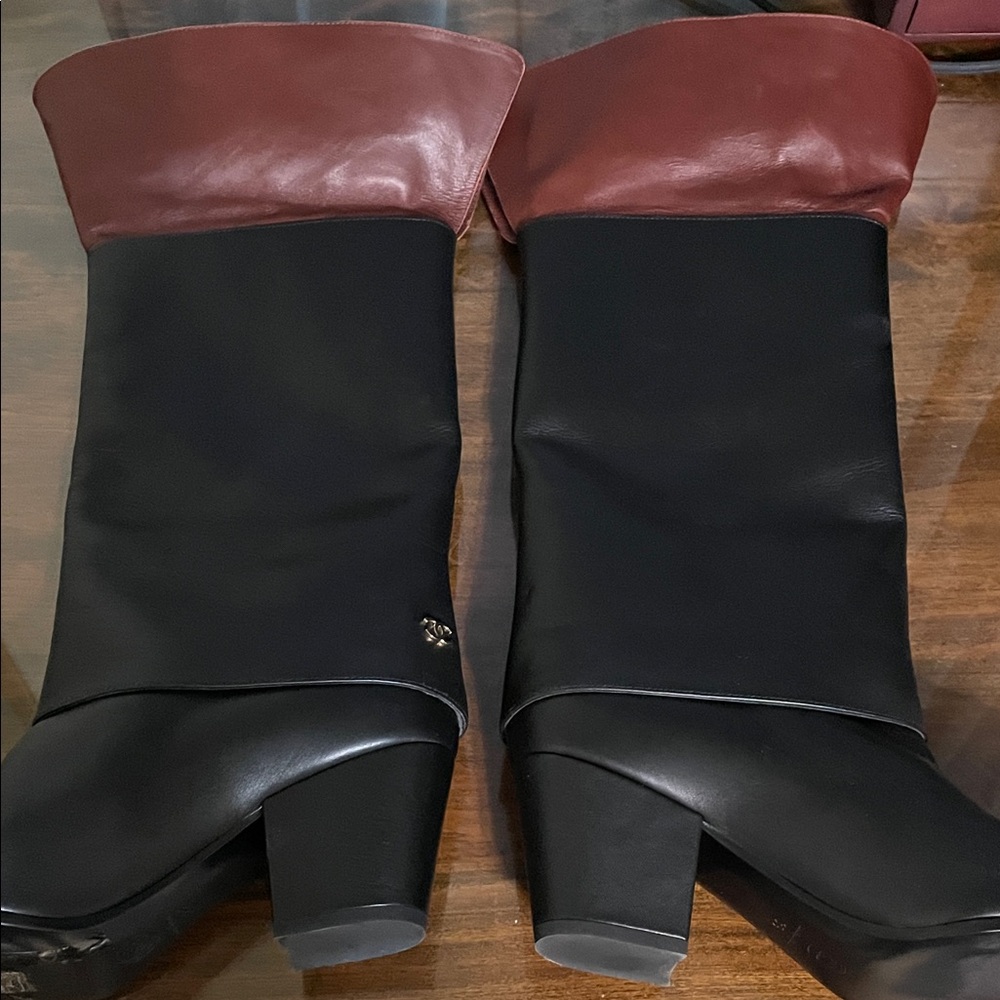 CHANEL Black Brown Leather Muskateer Boots Size 39 circumference 13” below knee